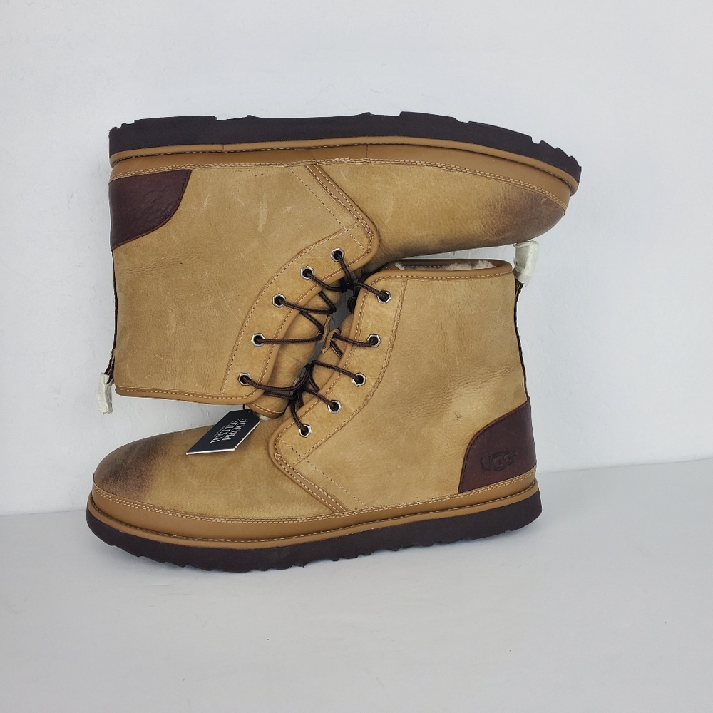 UGG Men Harkley Desert Sand Waterproof Leather - Picture 9 of 12